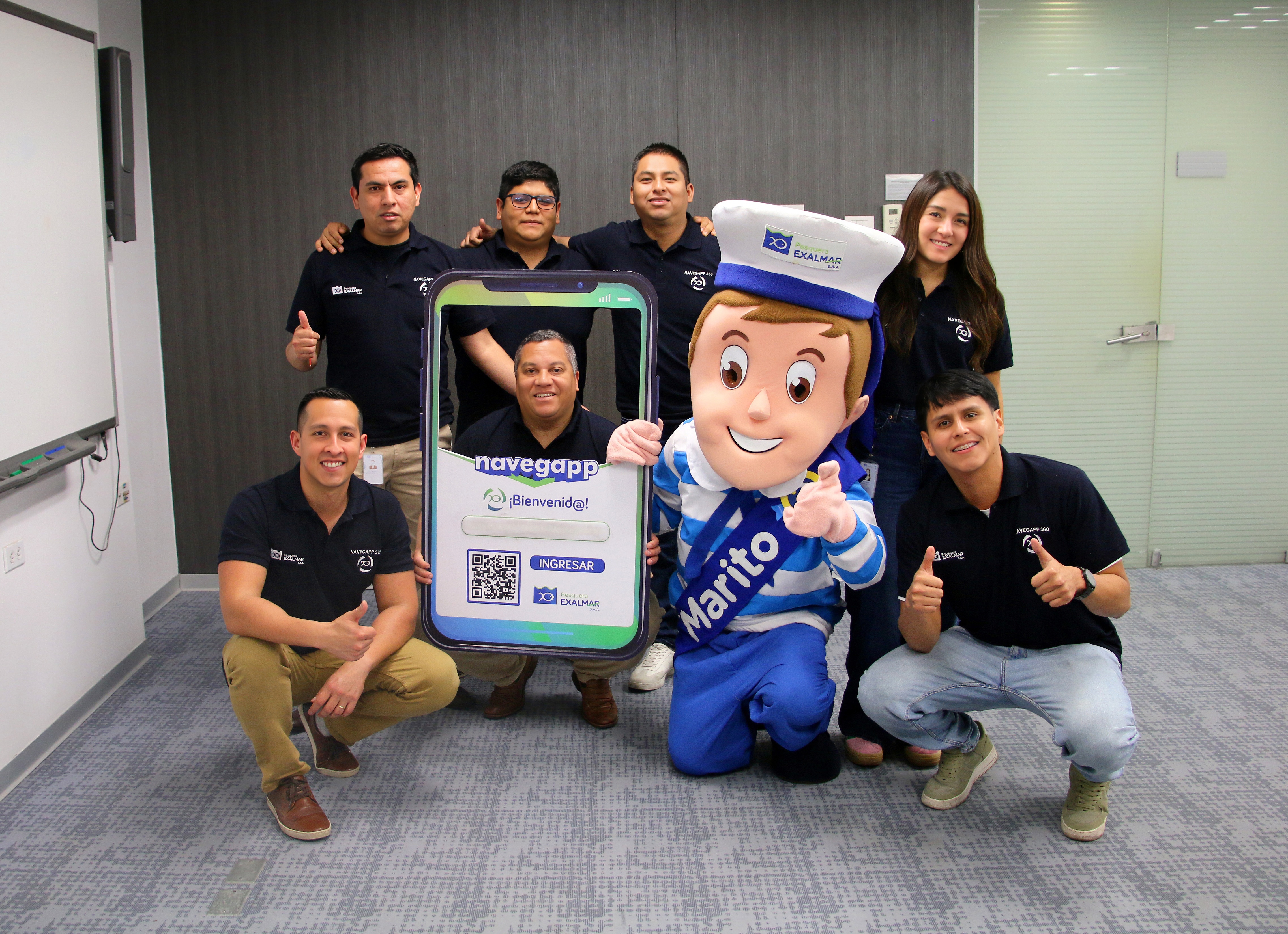 Colaborador Exalmar en zona industrial
